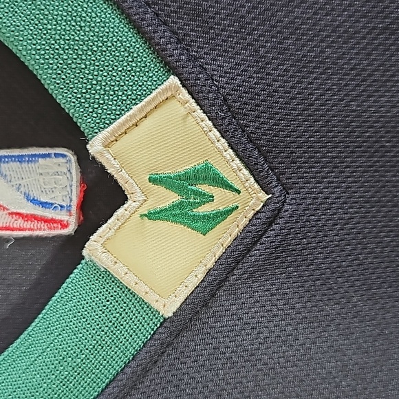 Adidas Milwaukee Bucks Swingman Jabari Parker Jersey. - Picture 7 of 9